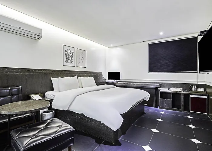 Hotel 렉시호텔 Seúl